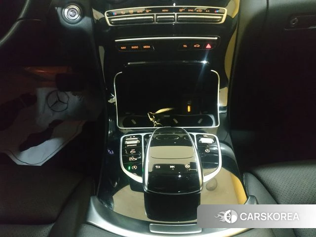 Mercedes-Benz C-Class W205 2019 Белый из Кореи, фото 4