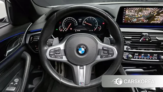 BMW 5 Series (G30) 2019 Белый из Кореи, фото 4