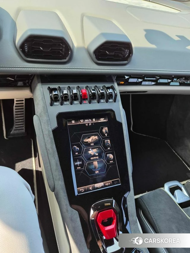 Lamborghini Huracan 2023 Белый из Кореи, фото 4