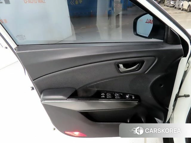 Ssangyong Tivoli Air 2021 Белый из Кореи, фото 4