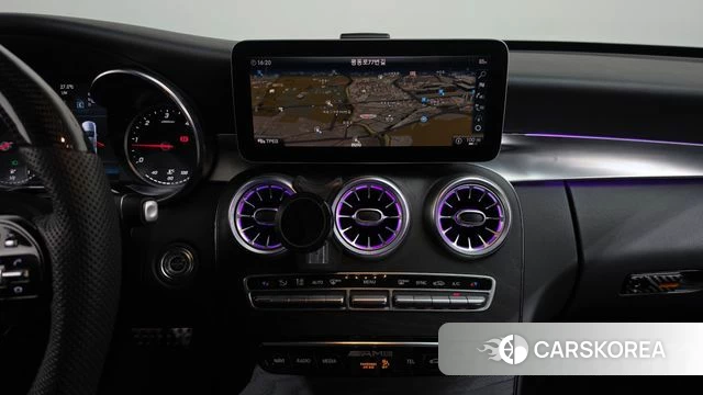Mercedes-Benz C-Class W205 2019 Белый из Кореи, фото 4