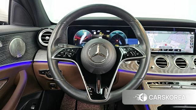 Mercedes-Benz E-Class W213 2023 Белый из Кореи, фото 4