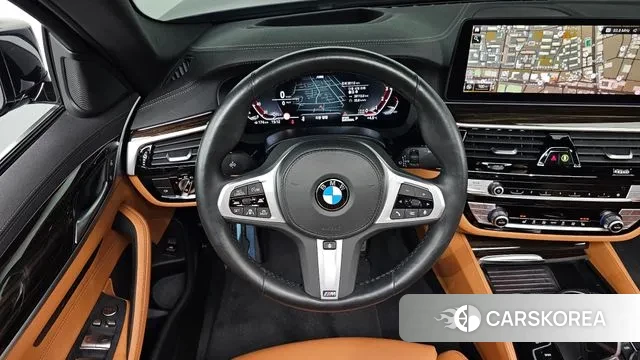 BMW 5 Series (G30) 2022 Черный из Кореи, фото 4