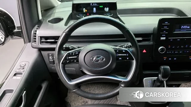 Hyundai Staria 2023 Белый из Кореи, фото 4