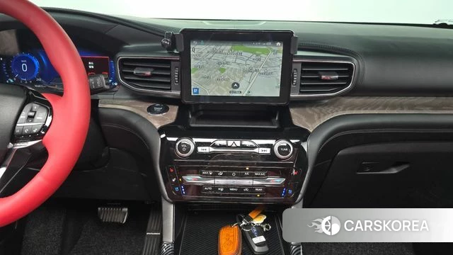 Ford Explorer 6th Generation 2022 Белый из Кореи, фото 4
