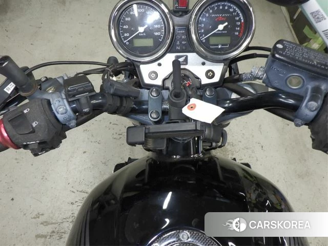 Проданный Honda CB400SF 2010 из Японии