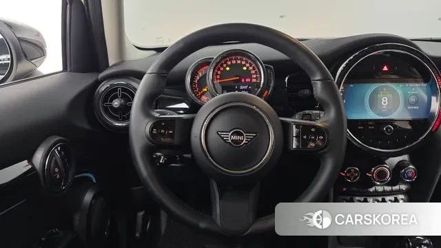 Mini Cooper 2021 Жемчужный цвет из Кореи, фото 4