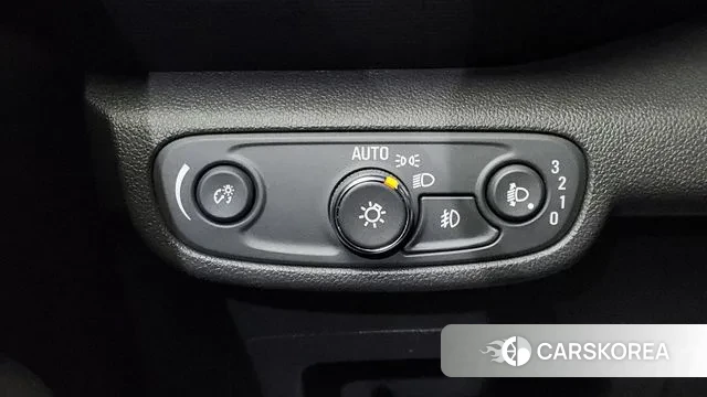 Chevrolet (GM Daewoo) Trailblazer 2021 Белый из Кореи, фото 4