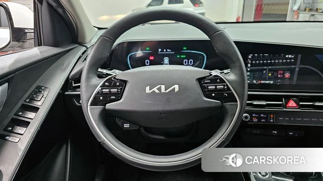 Kia Di Ol Nu Niro 2022 Белый из Кореи, фото 4