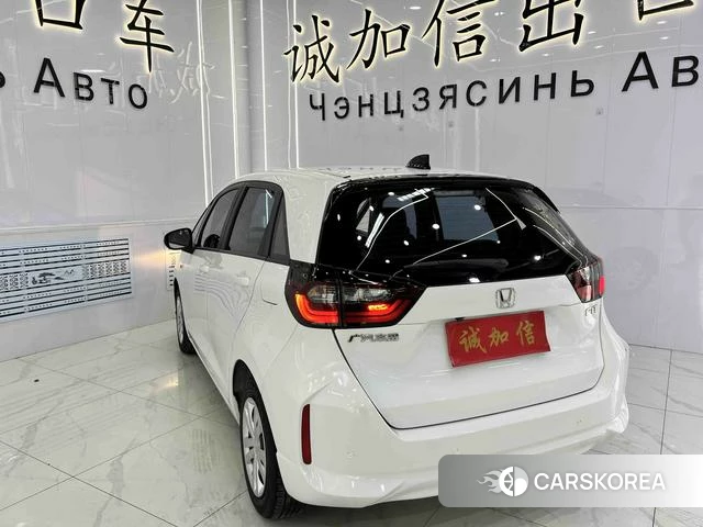 Honda Fit 2021 Белый из Китая, фото 4