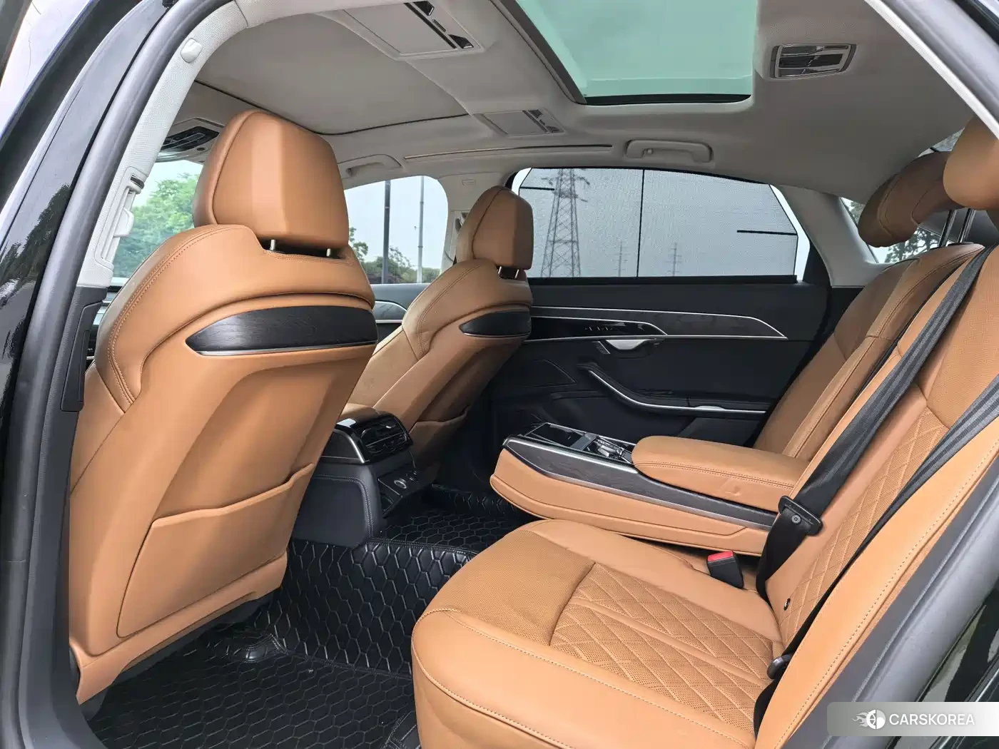 Audi A8 2023 Черный из Китая, фото 4