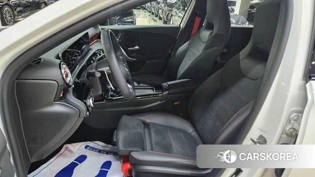 Mercedes-Benz A-Class W177 2025 Белый из Кореи, фото 4