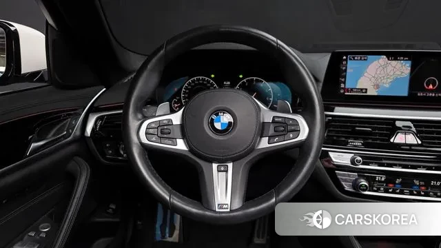 BMW 5 Series (G30) 2019 Белый из Кореи, фото 4