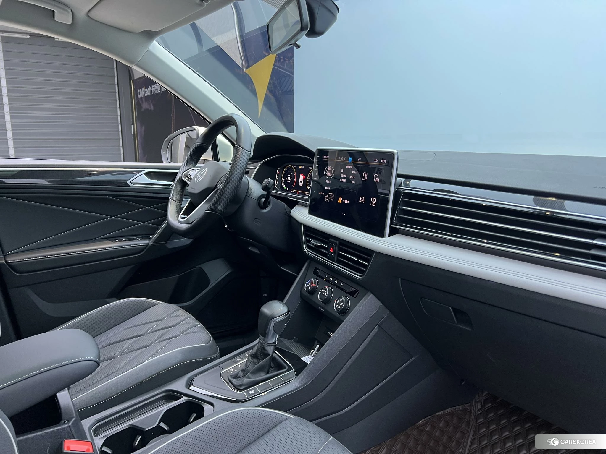 Volkswagen Tiguan L 2022 Шампань из Китая, фото 4