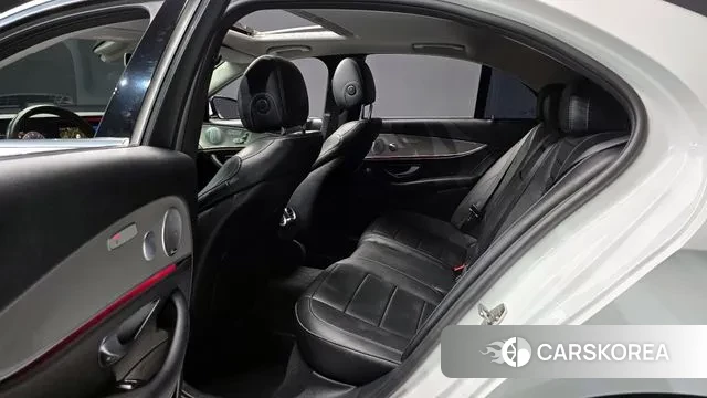 Mercedes-Benz E-Class W213 2018 Белый из Кореи, фото 4