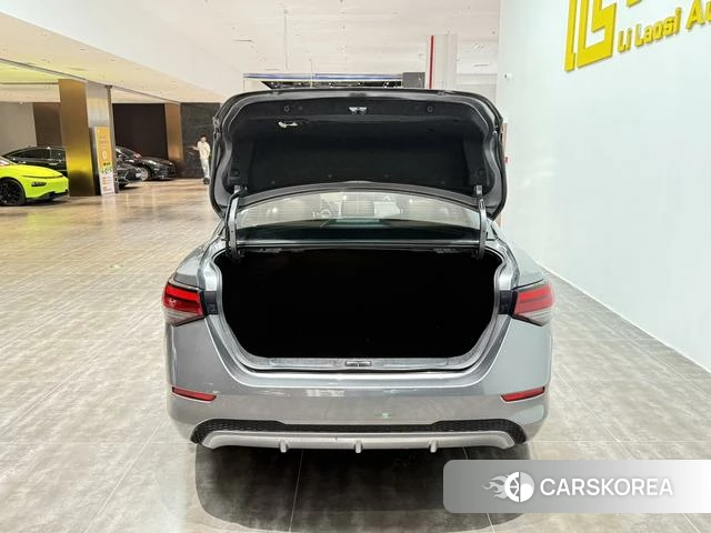 Nissan Xuan Yi 2022 Темно-серый из Китая, фото 4