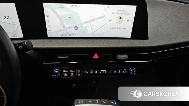 Kia EV6 2022 Черный из Кореи, фото 4