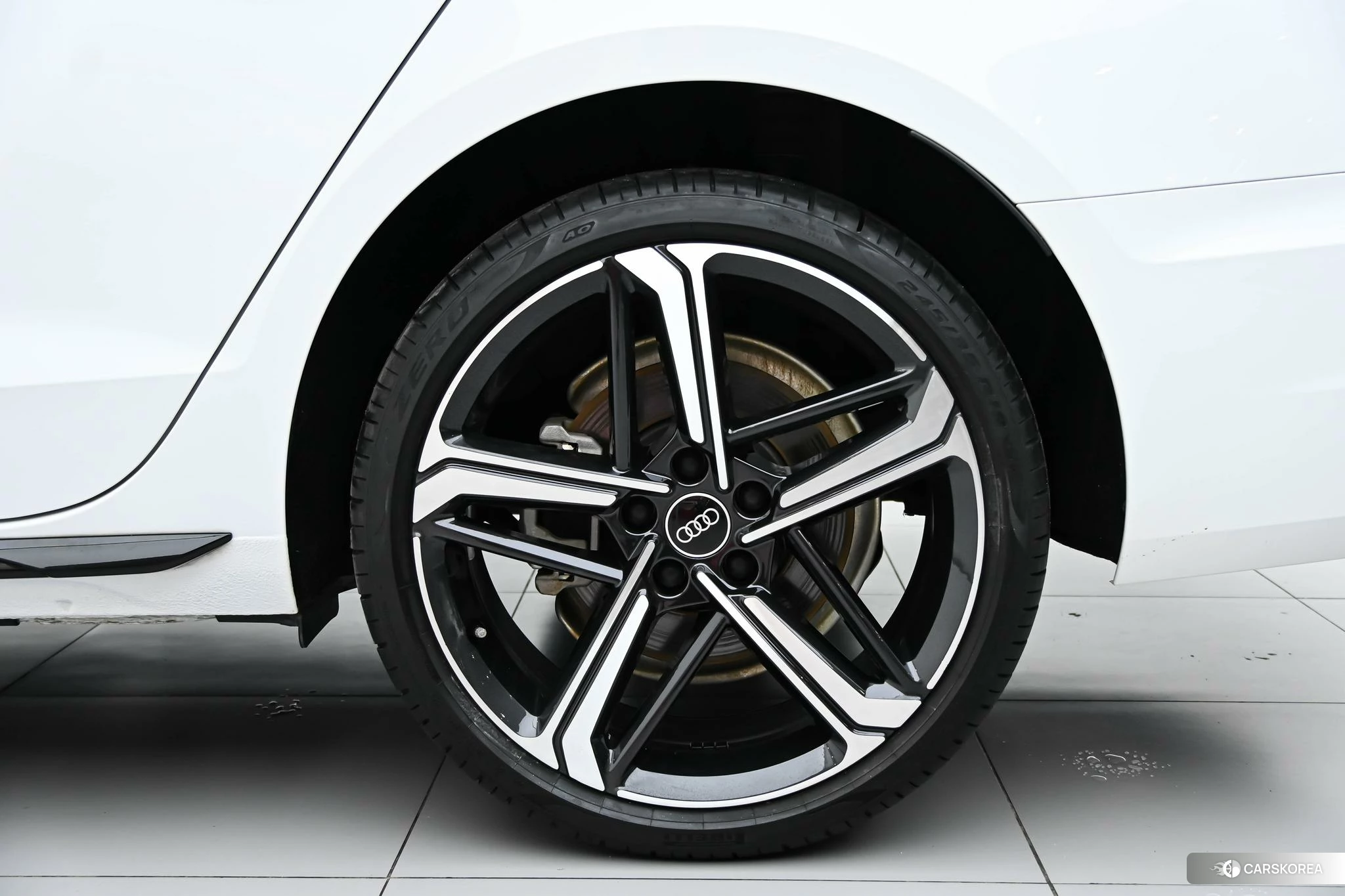 Audi A4L 2023 Белый из Китая, фото 4