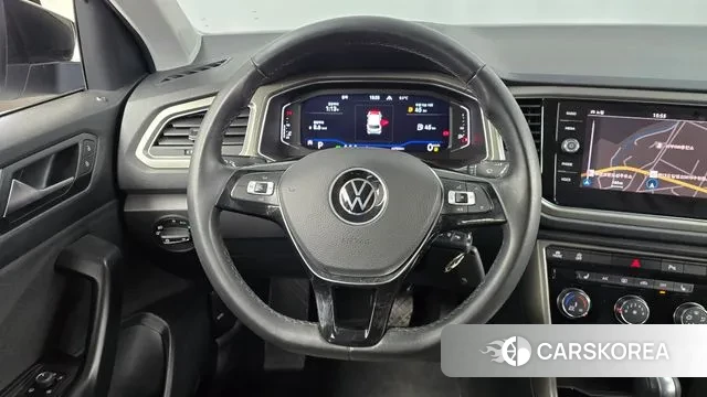 Volkswagen T-Roc 2021 Серебряный из Кореи, фото 4