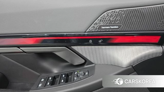 BMW 5 Series (G60) 2025 Синий из Кореи, фото 4