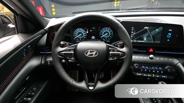 Hyundai The New Avante (CN7) 2024 Серебристо-серый из Кореи, фото 4