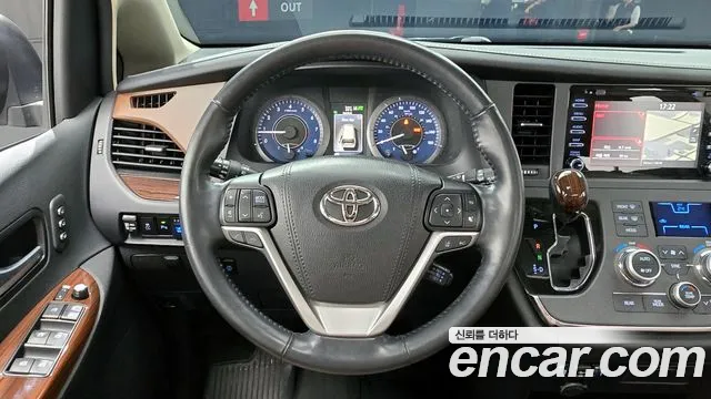 Toyota Sienna id 2818921 из Кореи 4