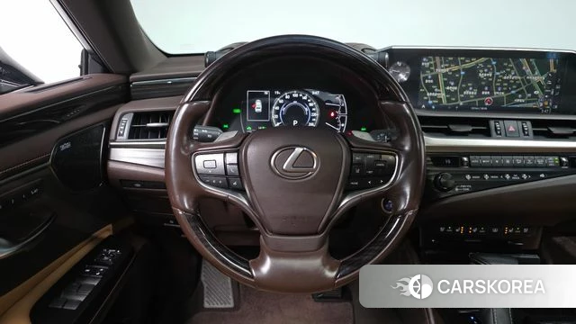 Lexus ES300h 7th generation 2020 Песочный из Кореи, фото 4