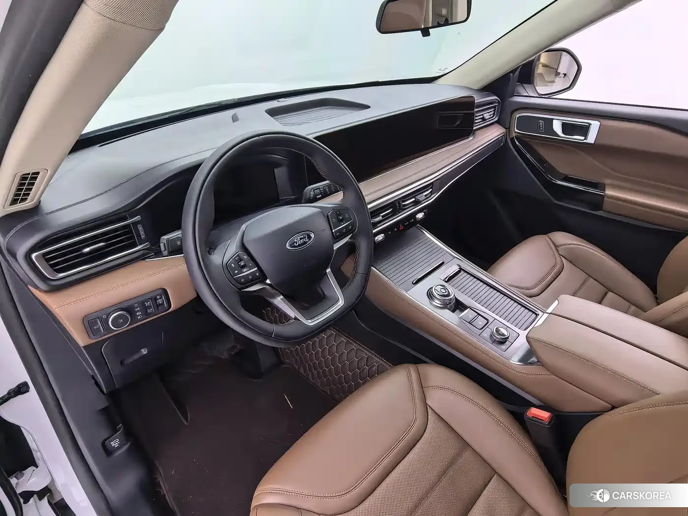 Ford Explorer 2023 Белый из Китая, фото 4