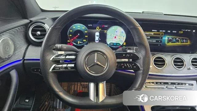 Mercedes-Benz E-Class W213 2022 Серебристо-серый из Кореи, фото 4