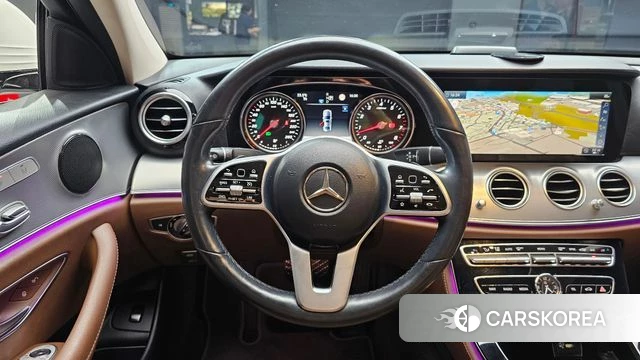 Mercedes-Benz E-Class W213 2019 Белый из Кореи, фото 4