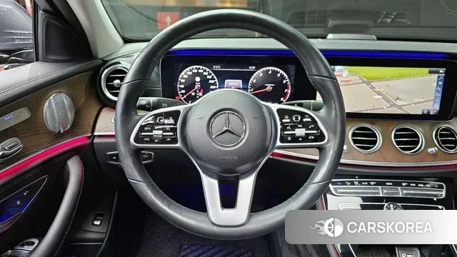 Mercedes-Benz E-Class W213 2018 Серый из Кореи, фото 4