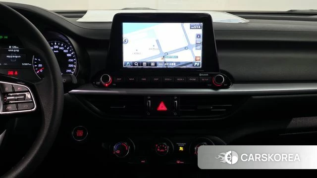 Kia The New K3 2nd generation 2022 Белый из Кореи, фото 4