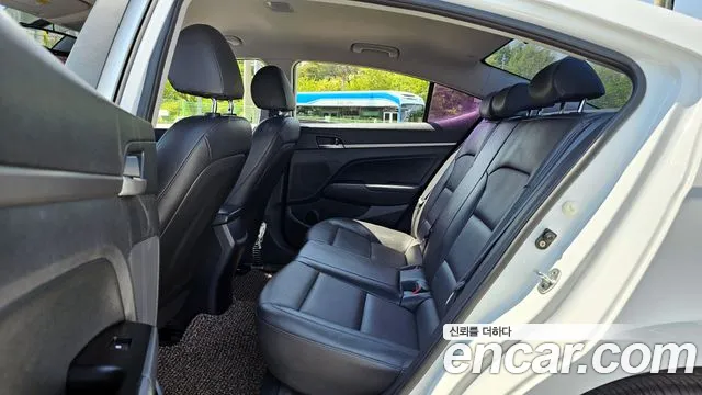 Hyundai Avante AD id 2675794 из Кореи 4