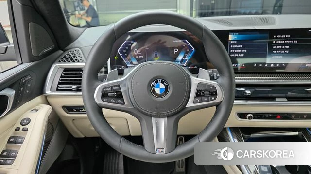 BMW X7 (G07) 2025 Черный из Кореи, фото 4
