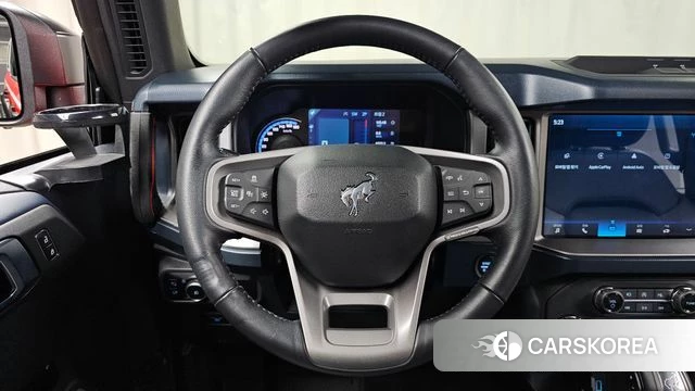 Ford Bronco 6th Generation 2023 Красный из Кореи, фото 4