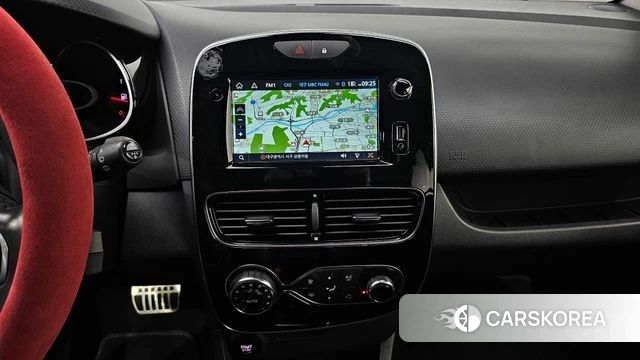 Renault Korea (Samsung) Clio 2019 Красный из Кореи, фото 4