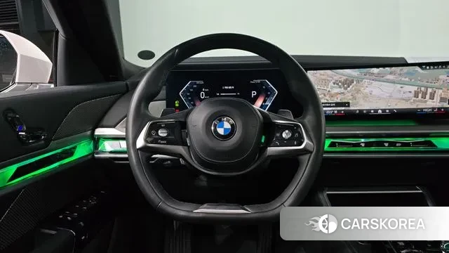 BMW 7 Series (G70) 2023 Белый из Кореи, фото 4