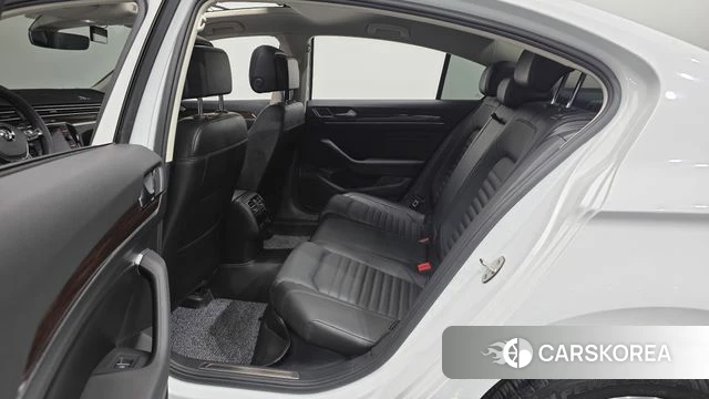 Volkswagen Passat GT (B8) 2018 Белый из Кореи, фото 4