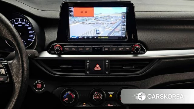 Kia The New K3 2nd generation 2021 Белый из Кореи, фото 4