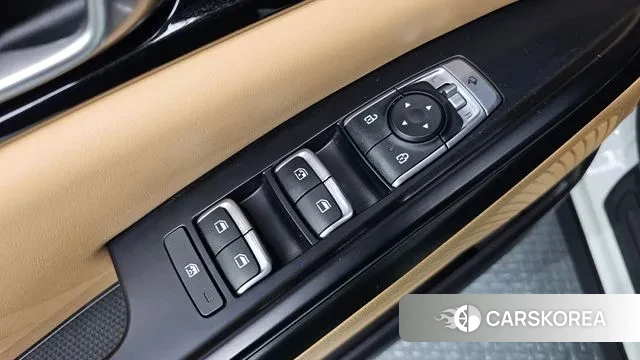 Kia Carnival 4th generation 2023 Белый из Кореи, фото 4