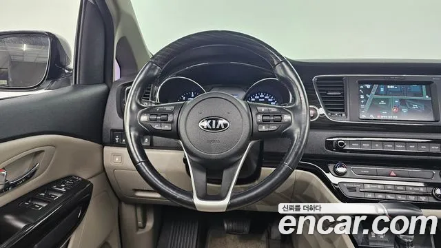 Kia The New Carnival id 2714318 из Кореи 4