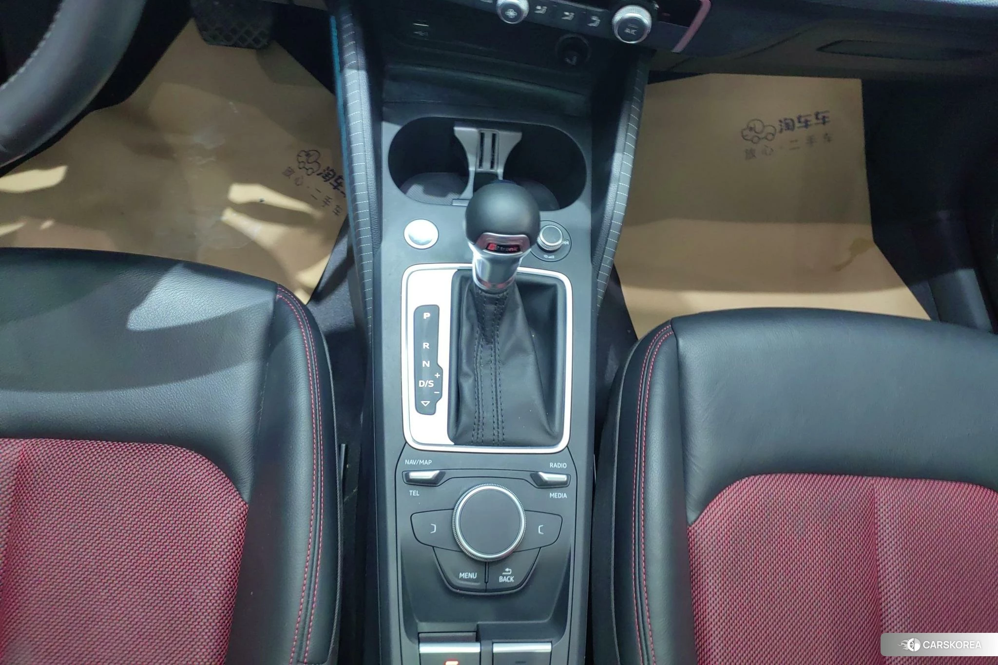 Audi Q2L 2020 Темно-серый из Китая, фото 4