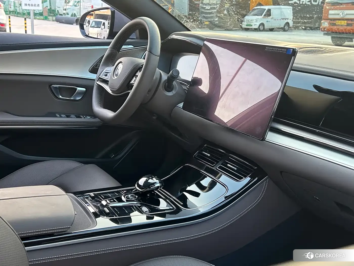 BYD Han 2025 Silver/gray из Китая, фото 4
