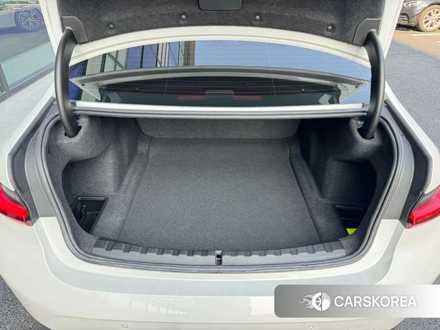 BMW 3 series 2023 Белый из Китая, фото 4