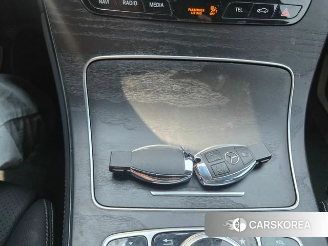 Mercedes-Benz GLC-Class X253 2019 Черный из Кореи, фото 4