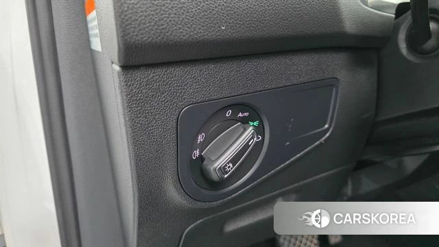 Volkswagen Tiguan second Generation 2018 Белый из Кореи, фото 4