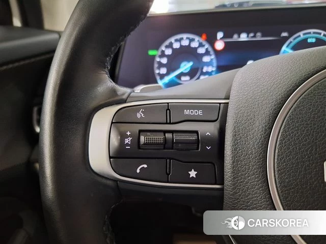 Kia Sportage 5th Generation Hybrid 2023 Белый из Кореи, фото 4
