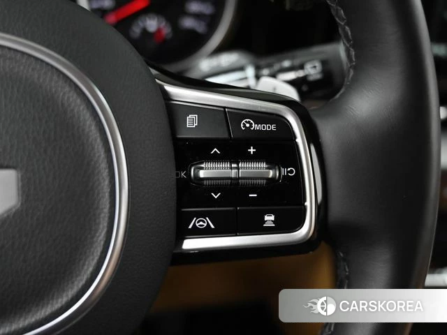 Kia Carnival 4th generation 2022 Серебряный из Кореи, фото 4