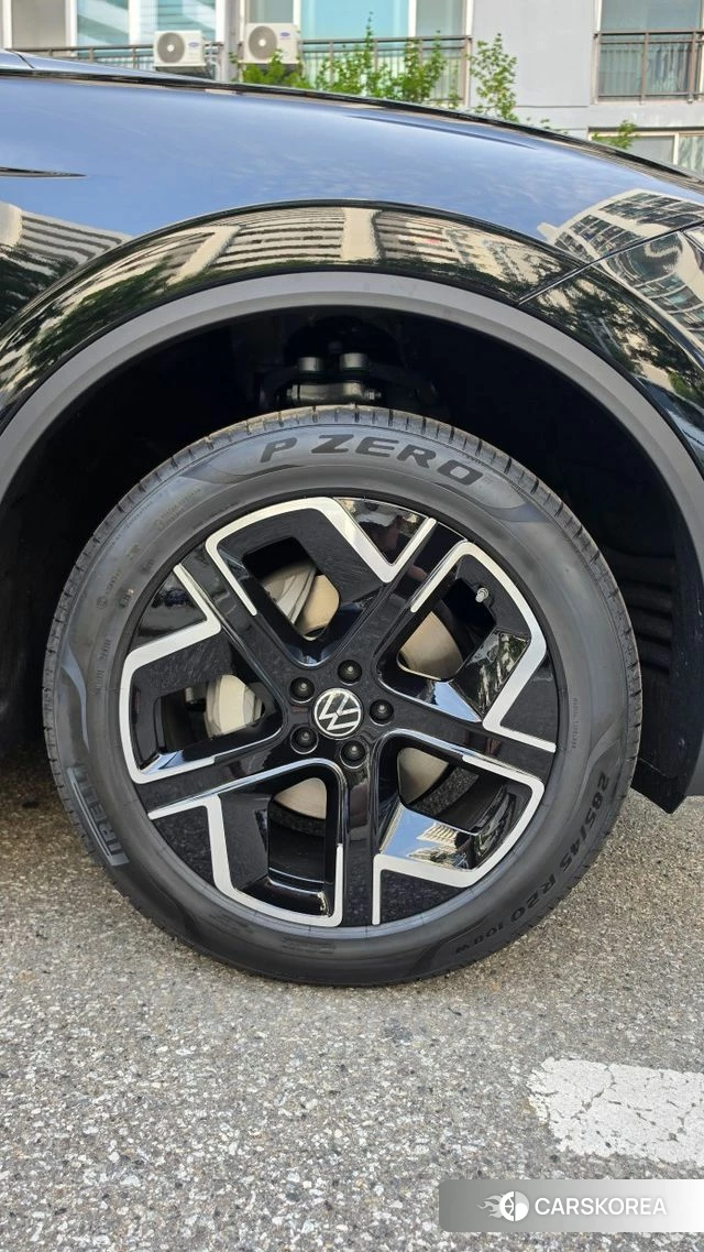 Volkswagen Touareg 3rd generation 2026 Черный из Кореи, фото 4