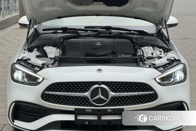 Mercedes-Benz Class C 2023 Белый из Китая, фото 4